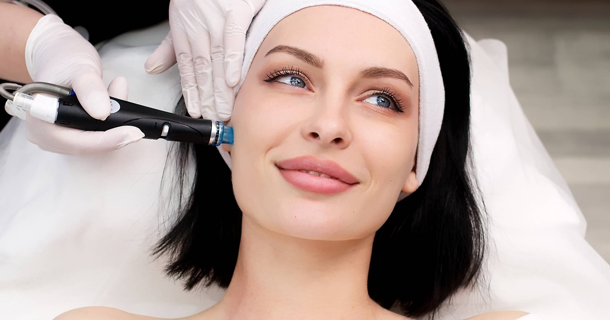Achieve Radiant Skin with HydraFacial in Islamabad