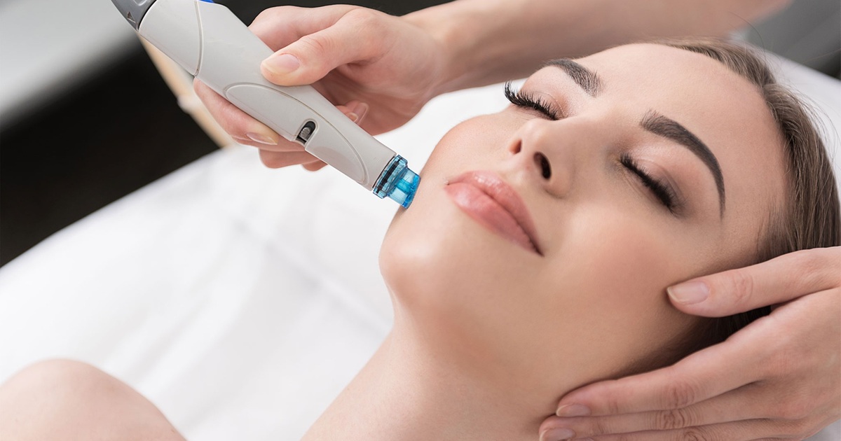 HydraFacial Syndeo Personalized Skin Detox