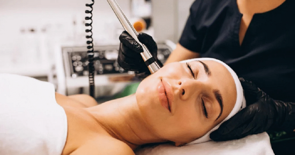 Brighten, Cleanse, Glow – The HydraFacial Trifecta