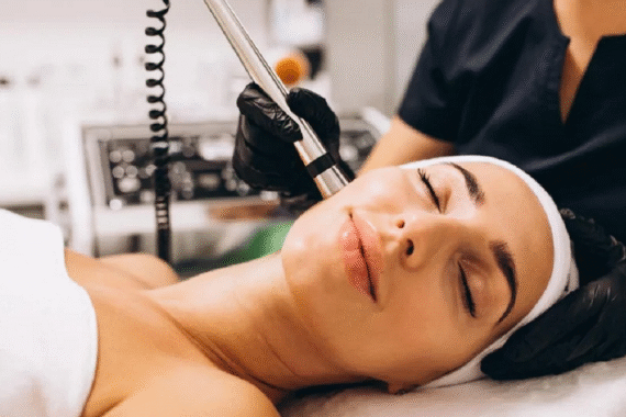 Brighten, Cleanse, Glow – The HydraFacial Trifecta