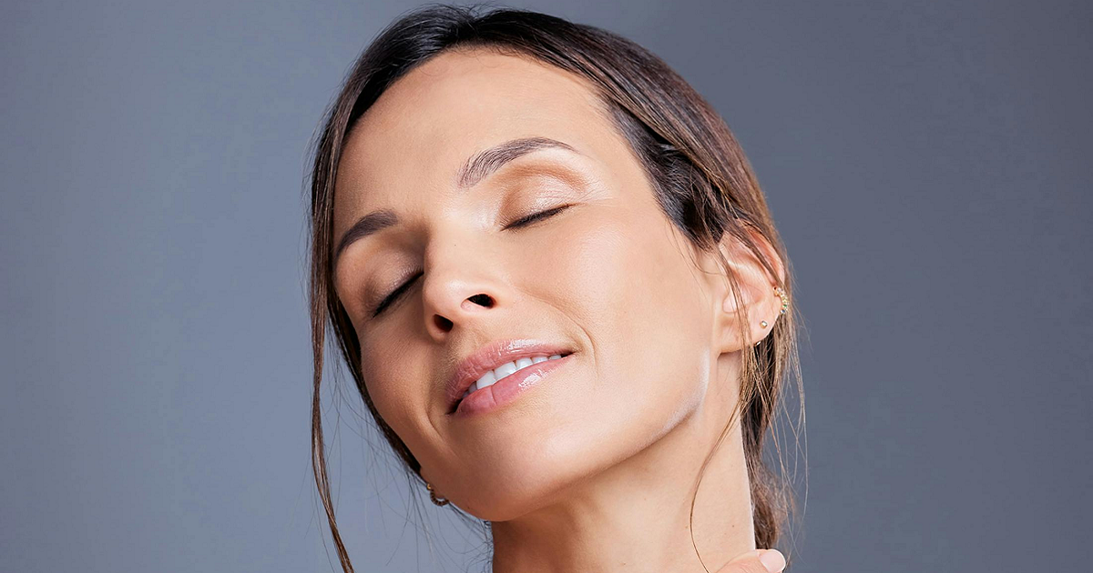 Reasons to Choose HydraFacial for Instant Glow and Clear Skin